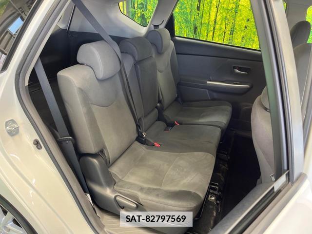 Toyota PRIUS ALPHA 2013-02 7806649-6