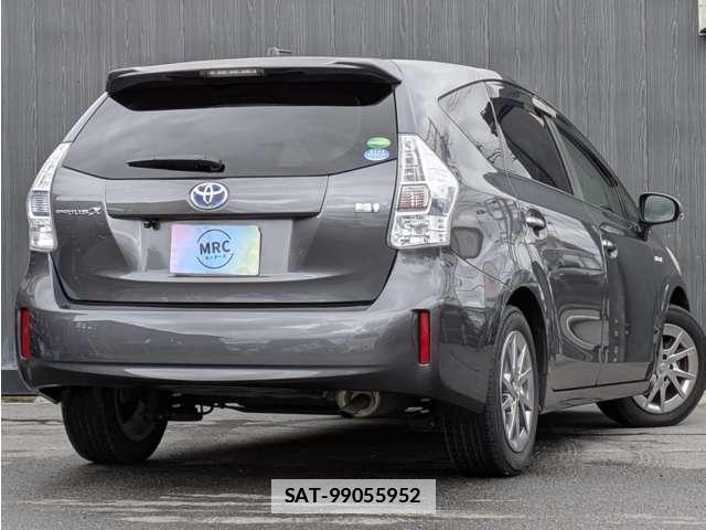 Toyota PRIUS ALPHA 2013-09 7807122-1