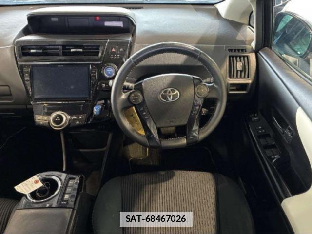 Toyota PRIUS ALPHA 2017-06 7807794-2