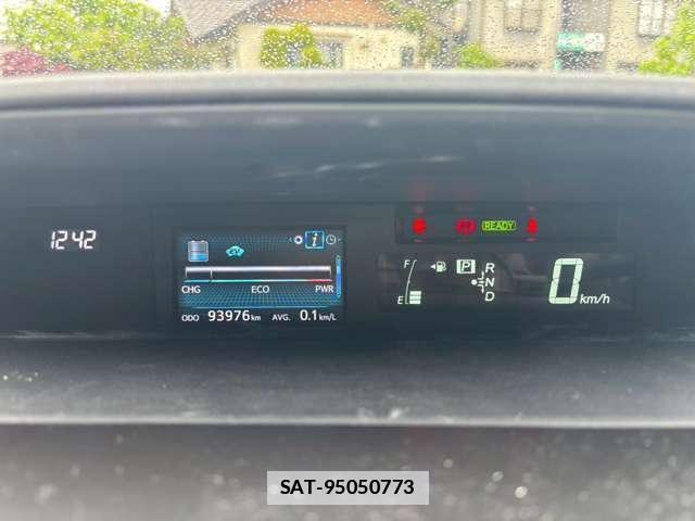 Toyota PRIUS ALPHA 2014-12 7808068-8