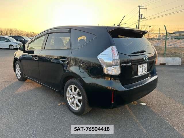 Toyota PRIUS ALPHA 2013-10 7808249-1