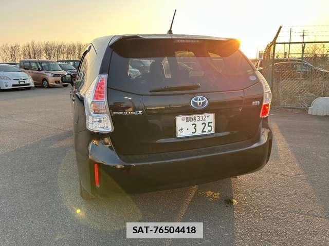 Toyota PRIUS ALPHA 2013-10 7808249-9