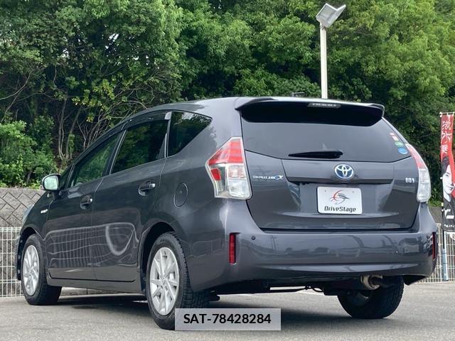 Toyota PRIUS ALPHA 2015-11 7808333-4