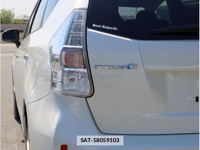 Toyota PRIUS ALPHA 2014-03 7808688-15