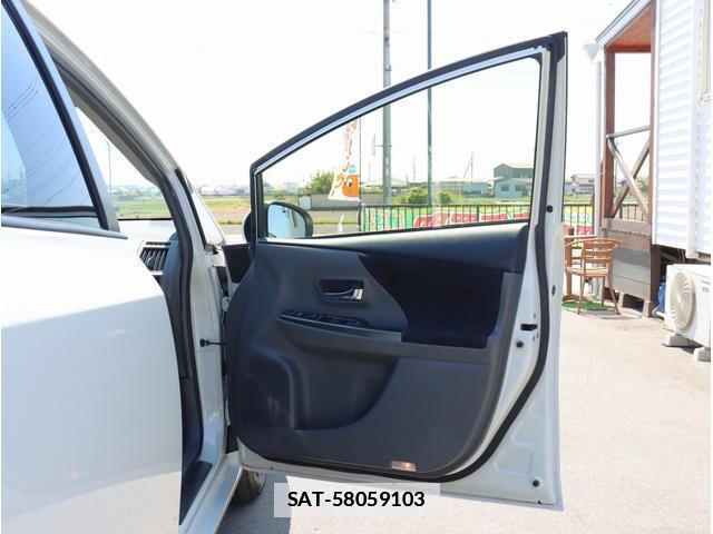 Toyota PRIUS ALPHA 2014-03 7808688-17