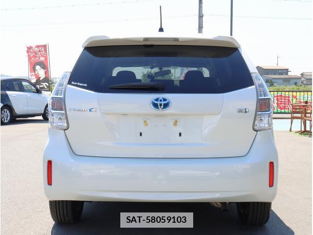 Toyota PRIUS ALPHA 2014-03 7808688-7