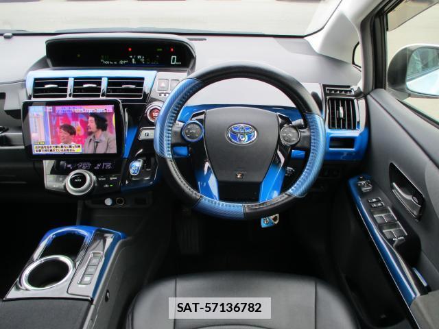 Toyota PRIUS ALPHA 2013-01 7809015-1