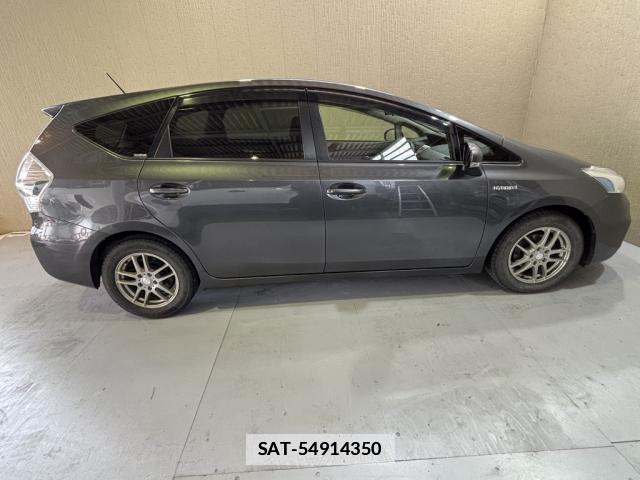 Toyota PRIUS ALPHA 2013-04 7809076-3