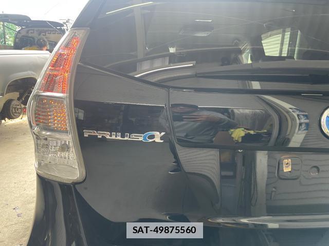Toyota PRIUS ALPHA 2013 7809742-10