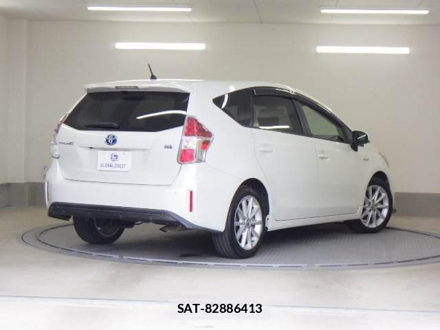 Toyota PRIUS ALPHA 2015-09 7810714-1