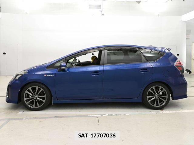 Toyota PRIUS ALPHA 2018-06 7811178-10