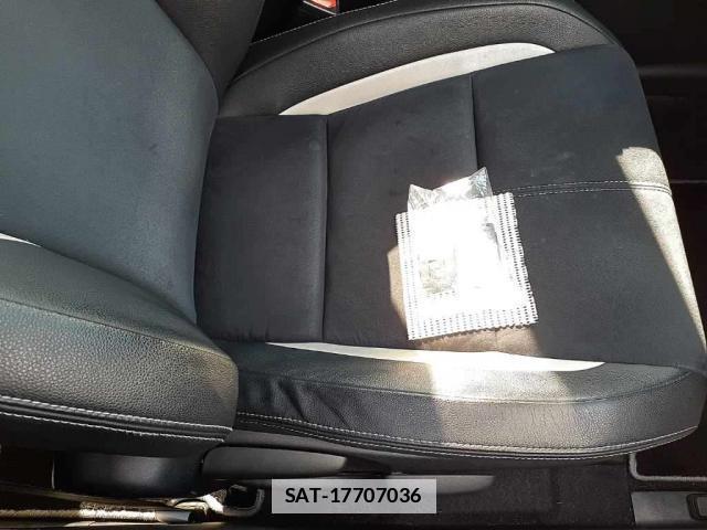 Toyota PRIUS ALPHA 2018-06 7811178-5