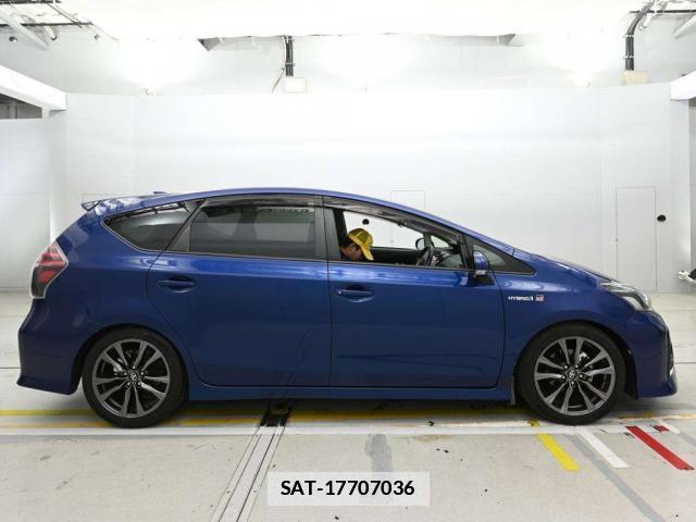 Toyota PRIUS ALPHA 2018-06 7811178-8
