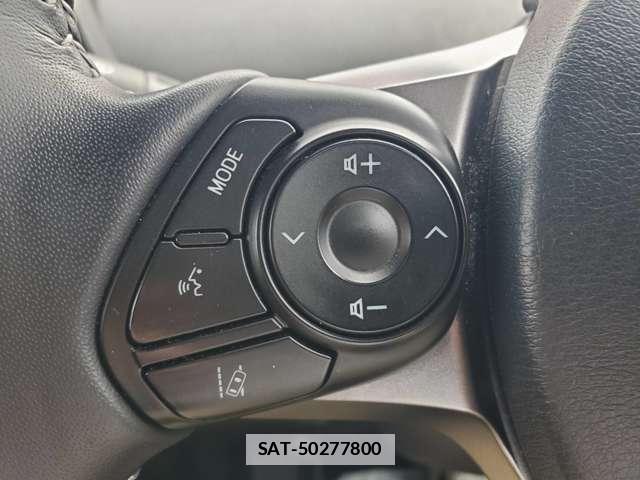 Toyota PRIUS PHV 2018-01 7793629-13