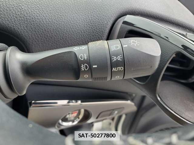 Toyota PRIUS PHV 2018-01 7793629-14