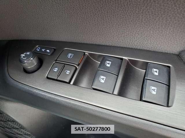 Toyota PRIUS PHV 2018-01 7793629-3