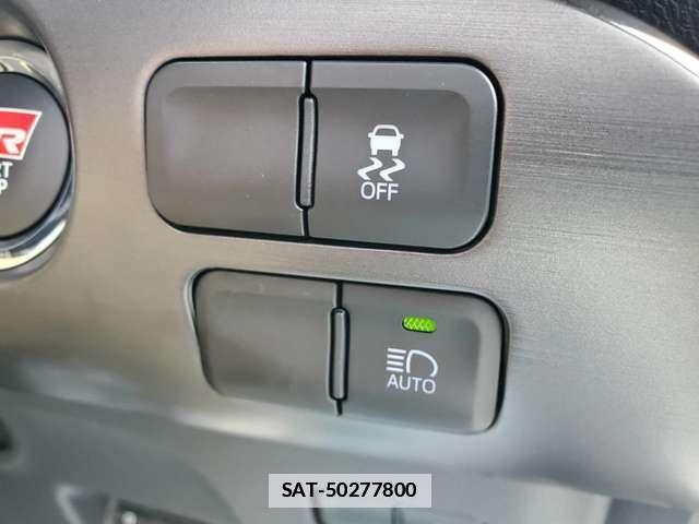 Toyota PRIUS PHV 2018-01 7793629-9