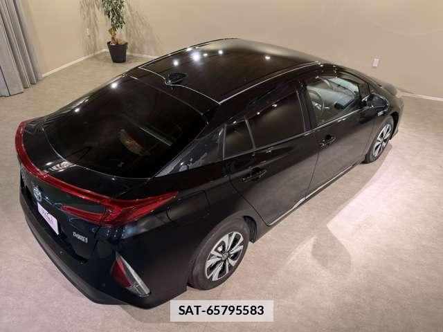 Toyota PRIUS PHV 2018-01 7795346-13