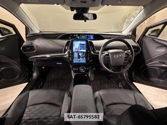 Toyota PRIUS PHV 2018-01 7795346-2