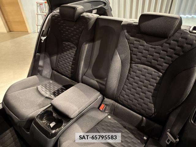 Toyota PRIUS PHV 2018-01 7795346-6