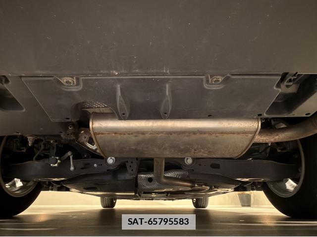 Toyota PRIUS PHV 2018-01 7795346-8