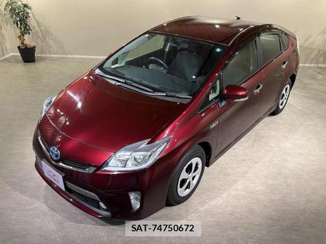 Toyota PRIUS PHV 2012-11 7795361-12