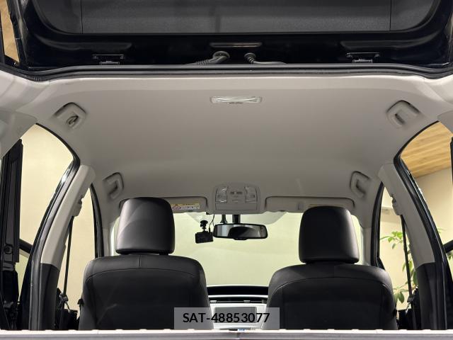 Toyota PRIUS PHV 2012-11 7795391-16