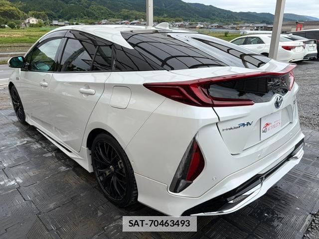 Toyota PRIUS PHV 2021-11 7796847-1