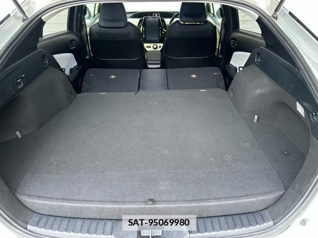 Toyota PRIUS PHV 2017-02 7800041-15