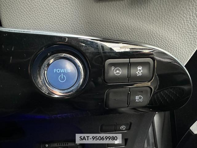 Toyota PRIUS PHV 2017-02 7800041-4
