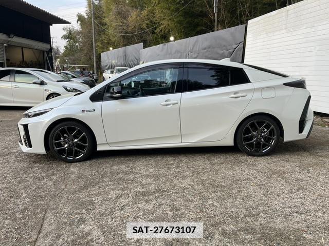 Toyota PRIUS PHV 2017-01 7800056-6