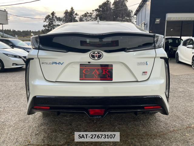 Toyota PRIUS PHV 2017-01 7800056-7