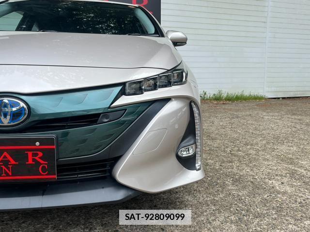 Toyota PRIUS PHV 2017-11 7800067-11