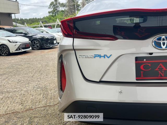 Toyota PRIUS PHV 2017-11 7800067-12