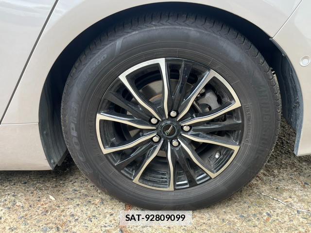 Toyota PRIUS PHV 2017-11 7800067-16