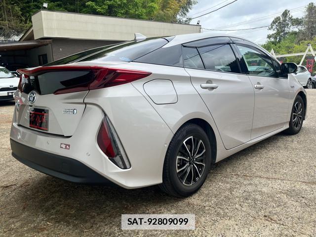 Toyota PRIUS PHV 2017-11 7800067-5