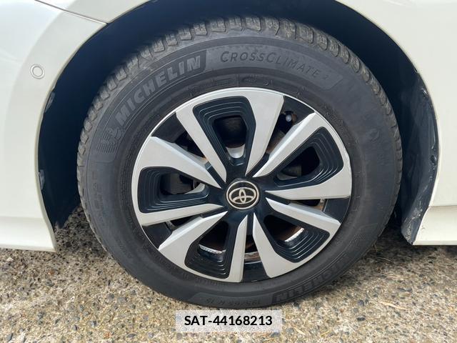 Toyota PRIUS PHV 2018-11 7800071-16