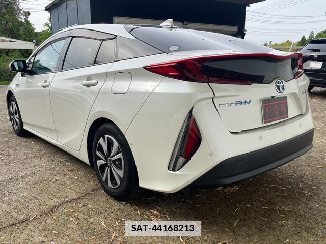 Toyota PRIUS PHV 2018-11 7800071-17