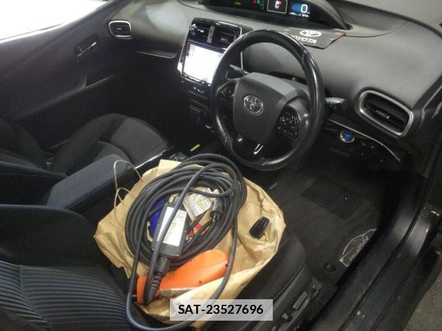Toyota PRIUS PHV 2020-01 7801461-2