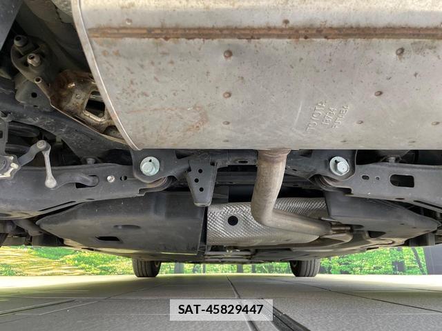 Toyota PRIUS PHV 2017-05 7801513-18