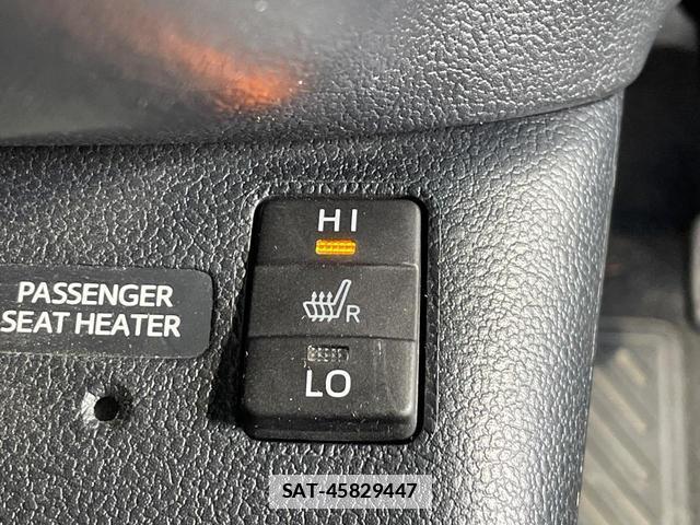 Toyota PRIUS PHV 2017-05 7801513-6