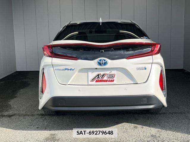 Toyota PRIUS PHV 2019-03 7801924-13