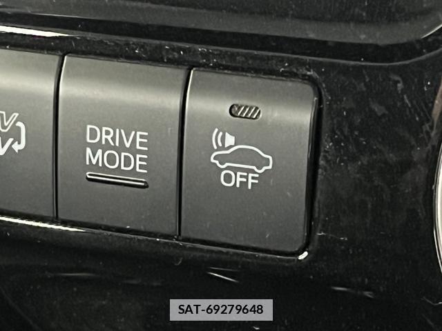 Toyota PRIUS PHV 2019-03 7801924-17