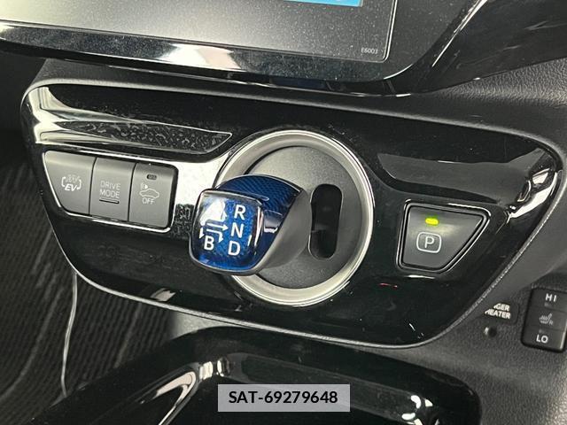 Toyota PRIUS PHV 2019-03 7801924-8