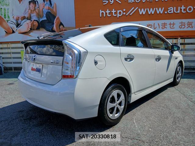 Toyota PRIUS PHV 2012-07 7801994-1