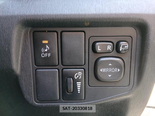 Toyota PRIUS PHV 2012-07 7801994-7