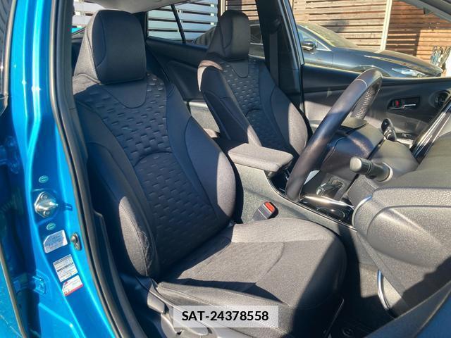 Toyota PRIUS PHV 2017-05 7804121-16
