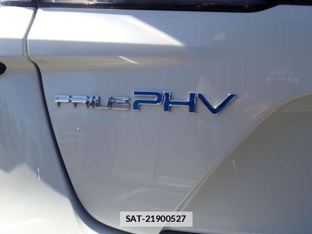 Toyota PRIUS PHV 2018-03 7805904-19