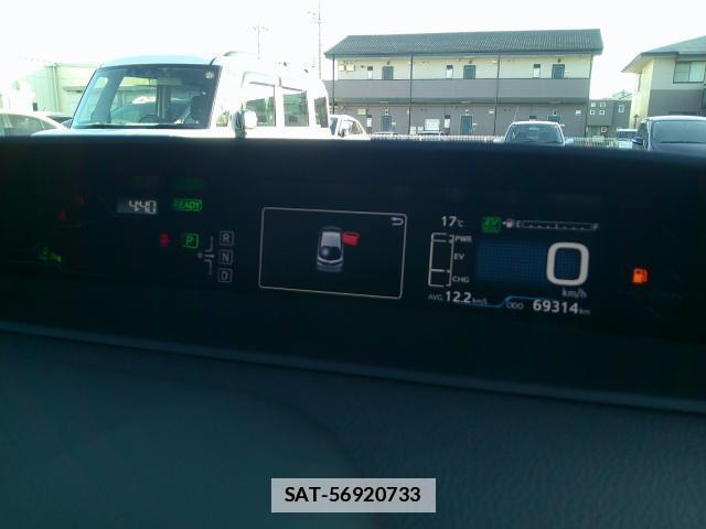 Toyota PRIUS PHV 2018-05 7806712-10