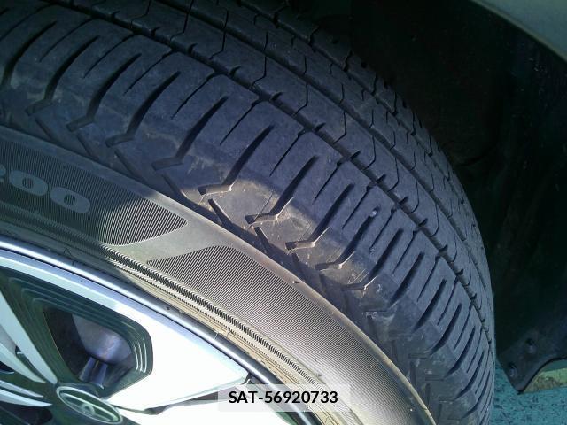 Toyota PRIUS PHV 2018-05 7806712-13